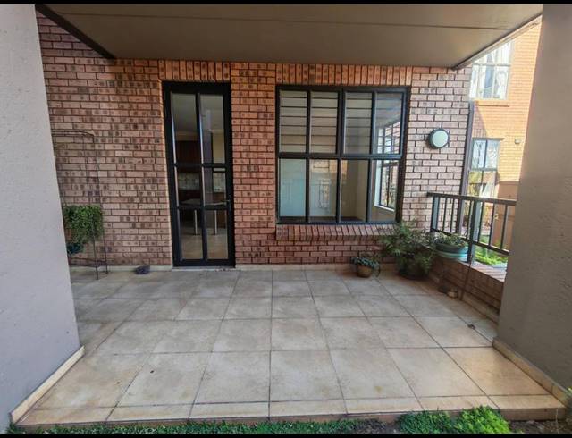 1 BEDROOM APARTMENT FOR SALE IN NEWLANDS